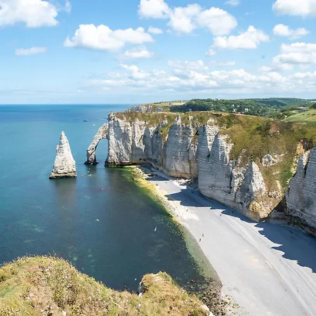 Maison Evasion Voyage Parking Et Jardin By Art De Voyager Vakantiehuis *